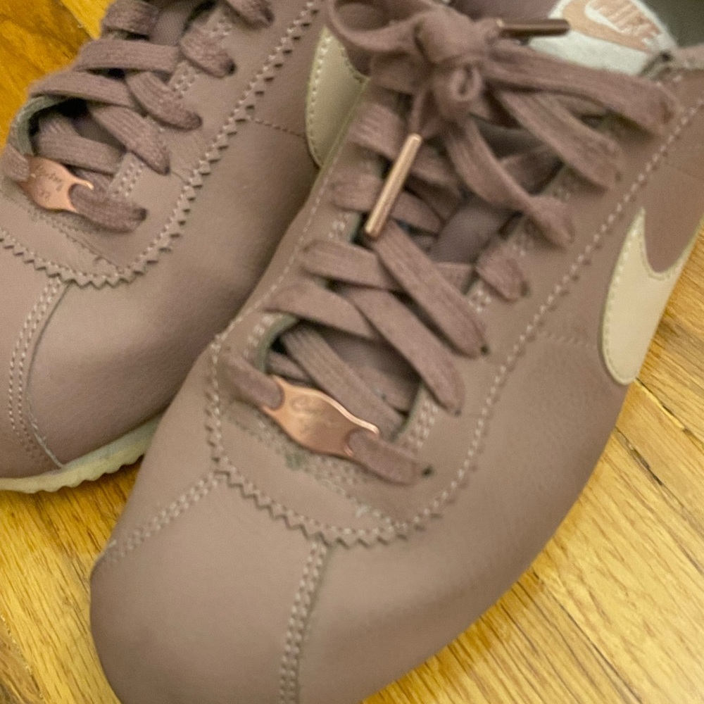 Nike Women's Cortez Mauve and Cream Sneakers - Picture 6 of 6